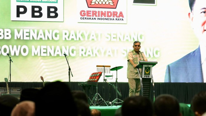 Sekjen Gerindra Ahmad Muzani konsolidasi serta deklarasi dukungan dari Partai Bulan Bintang (PBB) kepada Prabowo Subianto di DBL Arena, Surabaya, Jawa Timur (dok. Istimewa)