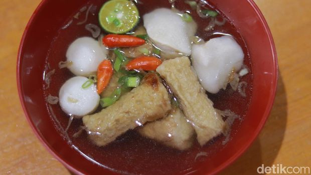 Semangkok Tahu Kok Yen Yen Khas Bangka (Foto:Deni Wahyono)