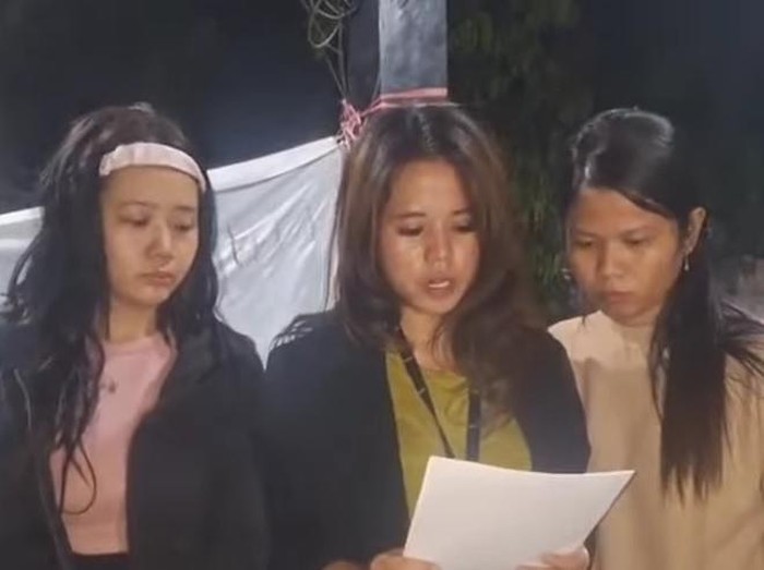 Tampang 3 wanita yang cekoki kucing miras jenis soju di Padang. (Istimewa)