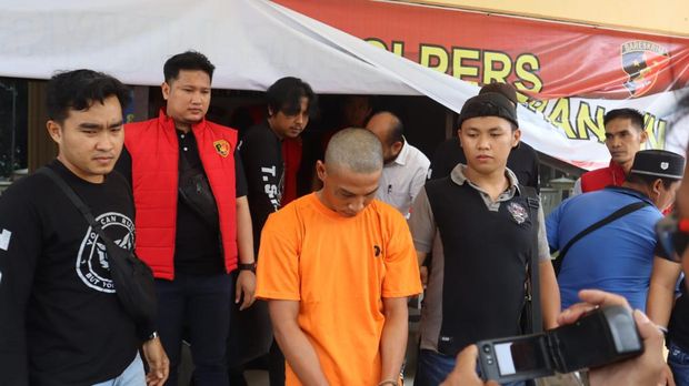 Tampang pembunuh wanita hangus terbakar tanpa busana di Merangin