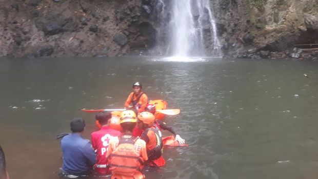 Tim SAR Gabungan Evakuasi Korban MDR ditemukan meninggal dunia usai tenggelam selama 18 jam (Dok.Istimewa)