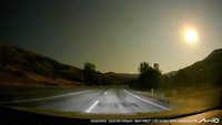 Tangkapan foto meteor tersebut terlihat jelas dari dashcam pengendara mobil. social media dashcam video. X (Twitter)/@HABIP785 via REUTERS