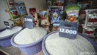 Harga beras naik terus beberapa hari terakhir. Jika dibandingkan dengan harga normal, harga beras saat ini mengalami kenaikan 5-6 persen.  