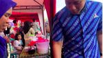 Hobi Jajan Kuliner Tradisional, Ini Momen AHY Makan Bakso hingga Ayam Goreng