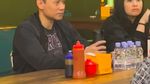 Hobi Jajan Kuliner Tradisional, Ini Momen AHY Makan Bakso hingga Ayam Goreng