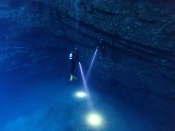 10 Kisah Penjelajah Gua yang Terjebak Hingga Meninggal Dunia