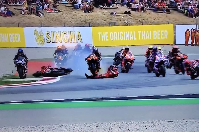 Brad Binder lindas Pecco Bagnaia.