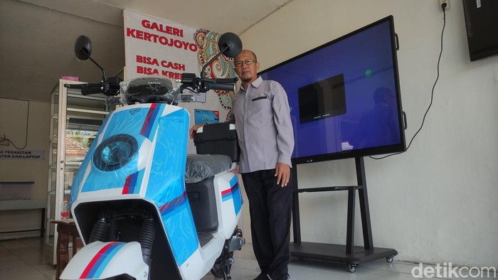 BUMDes Kertojoyo di Malang punya usaha perakitan motor listrik