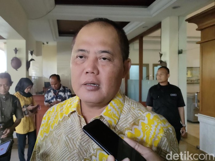 Bupati Karanganyar Juliyatmono di Solo, Senin (4/9/2023).