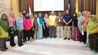 Dihadiri oleh 100 orang peserta pelaku UMKM, diantaranya hadir juga komunitas WYUK (Wirausaha Yuk) binaan PT Sucofindo. Kolaborasi yang dilakukan melalui kegiatan pengmas ini diharapkan dapat meningkatkan pengetahuan pelaku UMKM dan memberikan dampak positif pada peningkatan kesejahteraan dan perekonomian Kota Depok pada umumnya.