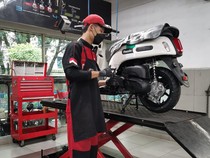 Cara Merawat Motor Matic, Kapan Waktunya Bersihkan CVT?
