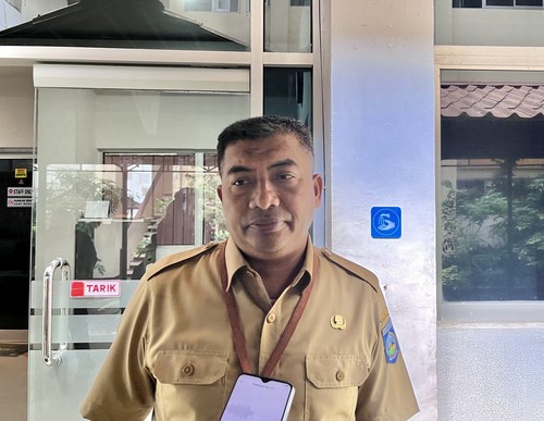 Inspektur Inspektorat Provinsi Nusa Tenggara Barat (NTB) Ibnu Salim saat ditemui di Komplek Kantor Gubernur NTB pada Senin (4/9/2023). (Helmy Akbar/detikBali)