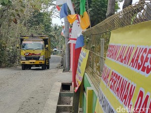 Jalan Banyumeneng Kidul-Banyuroto Nanggulan Rusak Ganggu Aktivitas SD