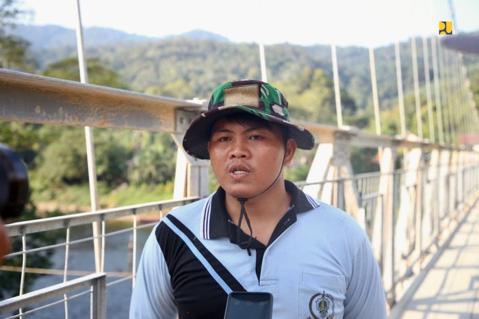 Jembatan Gantung Kareho di Kalimantan Barat Jembatan Gantung Kareho di Kalimantan Barat rampung.