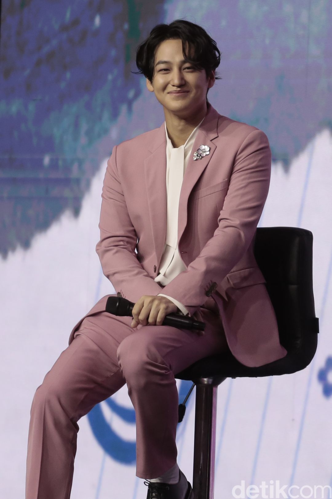 Kim Bum dalam acara fanmeeting 'Between U and Me', Minggu (3/9/2023). Fanmeeting yang digelar Viu ini bertempat di Grand Ballroom Hotel Indonesia Kempinski, Jakarta Pusat.
