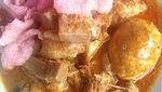 Lamak Bana! 20 Ketupat Sayur Padang Berlauk Komplet