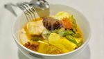 Lamak Bana! 20 Ketupat Sayur Padang Berlauk Komplet