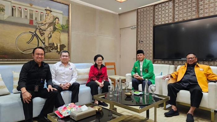 Megawati, Mardiono, hingga OSO berkumpul di Markas PDIP, Senin (4/9/2023).