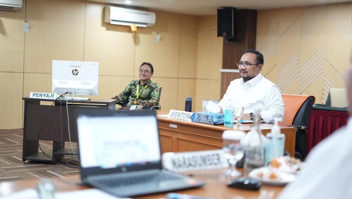 Menteri Agama Yaqut Cholil Qoumas mengapresiasi upaya BPJPH sambut kewajiban sertifikasi halal 2024.