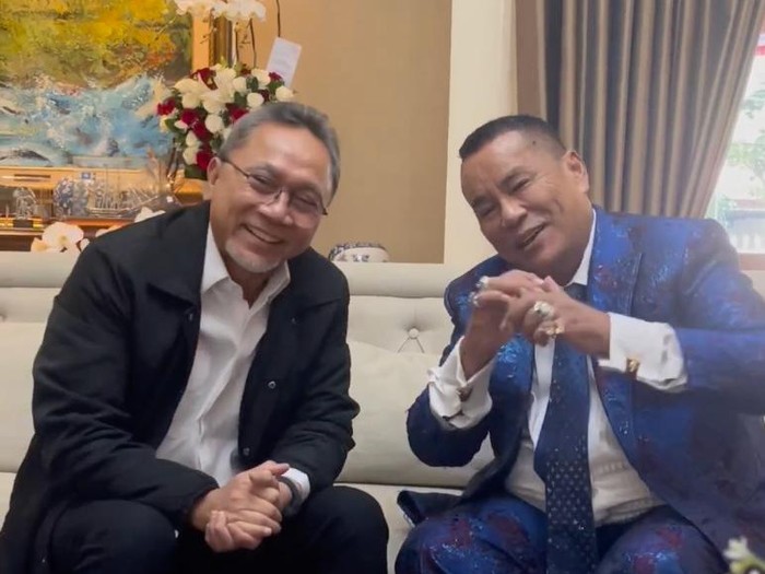 Momen Hotman Paris Dinasihati Zulkifli Hasan untuk Tidak Masuk Politik