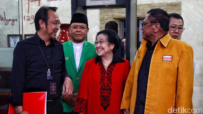 Momen Kompak Megawati Ketum Parpol Pendukung Ganjar Di Markas Pdip 8943