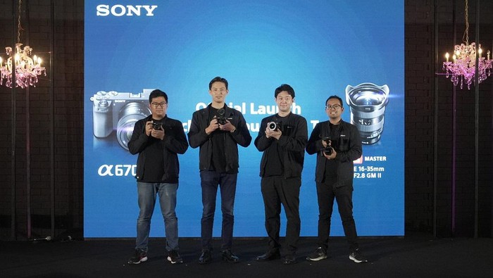 Peluncuran Sony a6700
