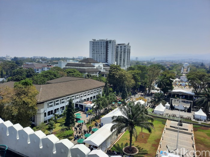 Pemandangan Bandung dari Gedung Sate