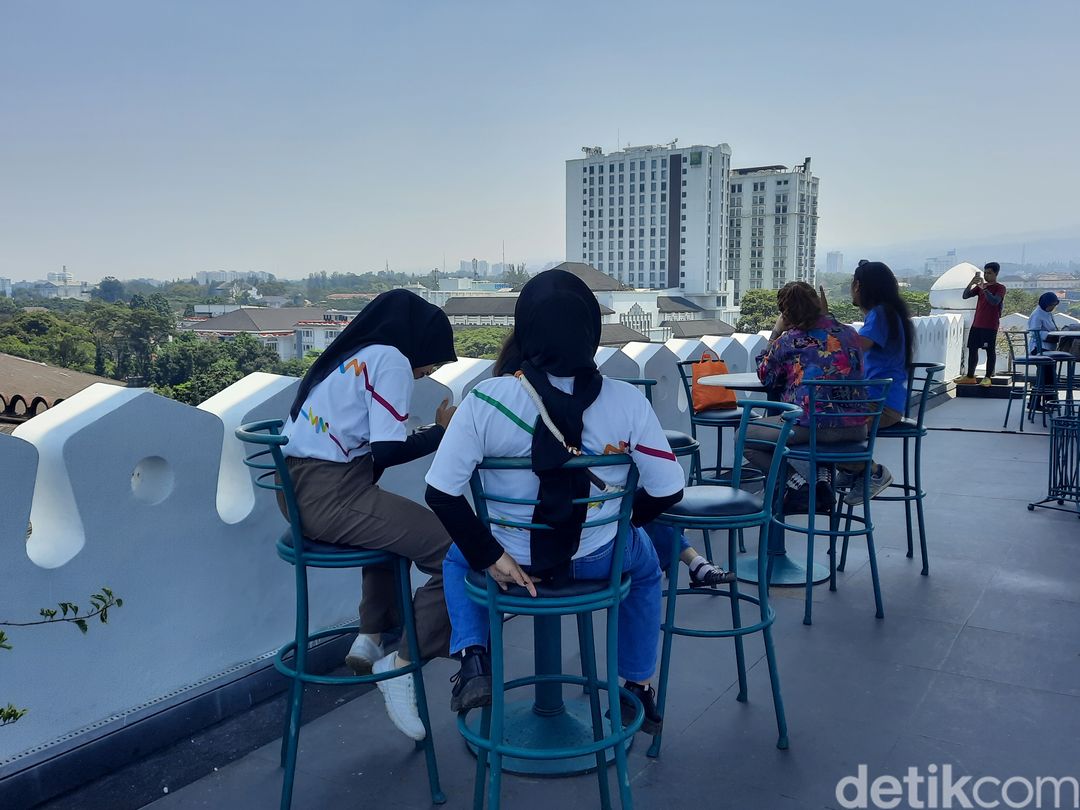 Pemandangan Bandung dari Gedung Sate