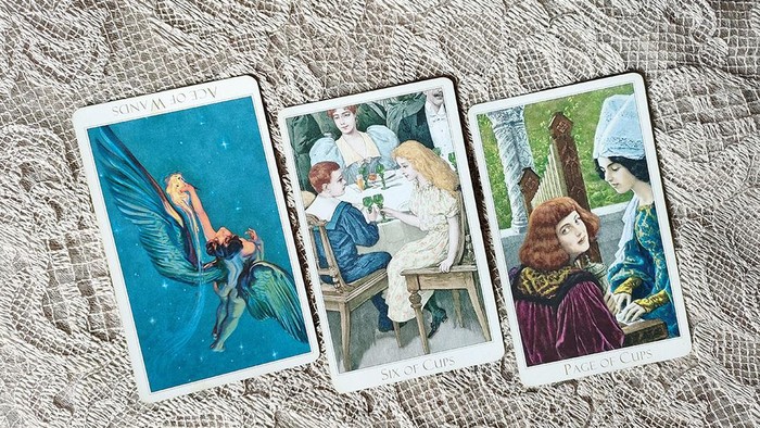 Pembacaan Kartu Tarot Riri Pembacaan Kartu Tarot Riri.