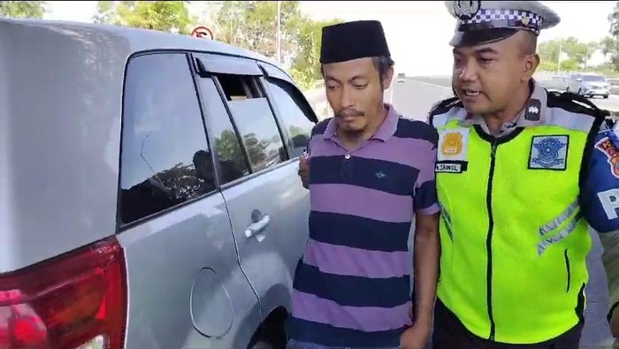 pengendara di Suramadu umpat dan cakar polisi gegara tak terima ditilang