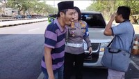 Agus ditilang karena mobilnya melaju tak stabil di jembatan Suramadu (Foto: Dok. Istimewa)