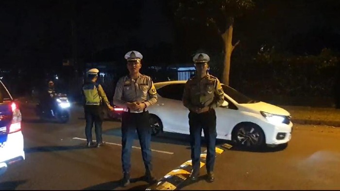 Polresta Bogor Kota memasang speed trap di Jalan Merak Tanah Sareal