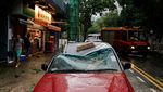 Potret Kerusakan Akibat Topan Saola di Hong Kong