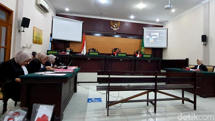 Sidang putusan terdakwa hacker Mojokerto retas data kartu kredit WN Jepang