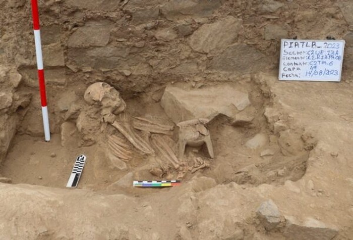 Situs arkeologi Suku Wari di Peru