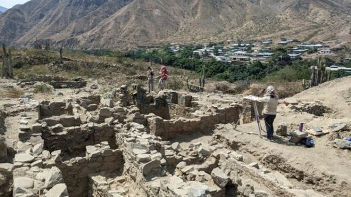Situs arkeologi Suku Wari di Peru