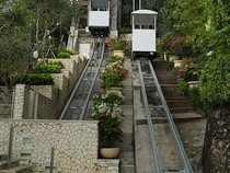 6 Resort dan Beach Club di Bali dengan Fasilitas Tram Lift
