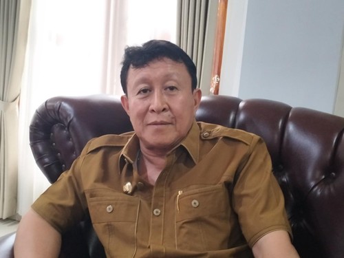 Wakil Bupati Manggarai Barat dr. Yulianus Weng saat menjelaskan penanganan pasien kusta di daerah tersebut
