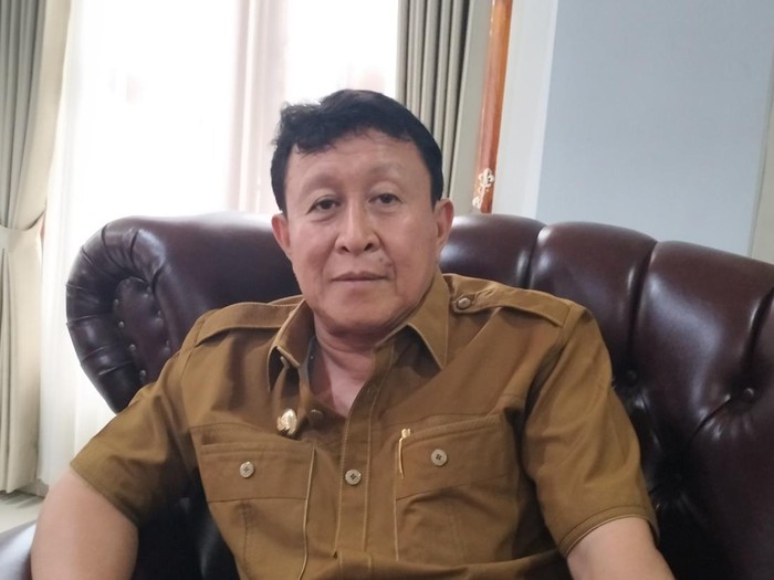 Wakil Bupati Manggarai Barat dr. Yulianus Weng saat menjelaskan penanganan pasien kusta di daerah tersebut