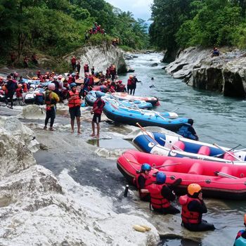 Wisata arung jeram di Sei Binge Langkat, (Istimewa)