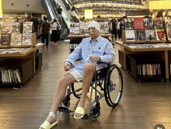 7 Foto Caren Delano Usai Operasi Hidung di Korea, Pamer Wajah Bengkak & Memar