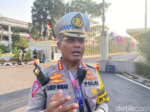 Hindari Patung Kuda, Jalan Merdeka Barat Arah Istana Ditutup Imbas Demo
