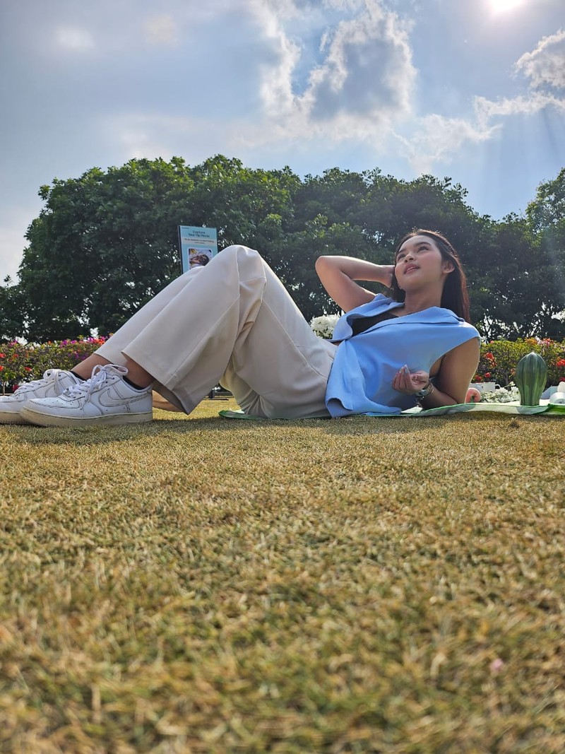 Foto Model Galaxy Z Flip5