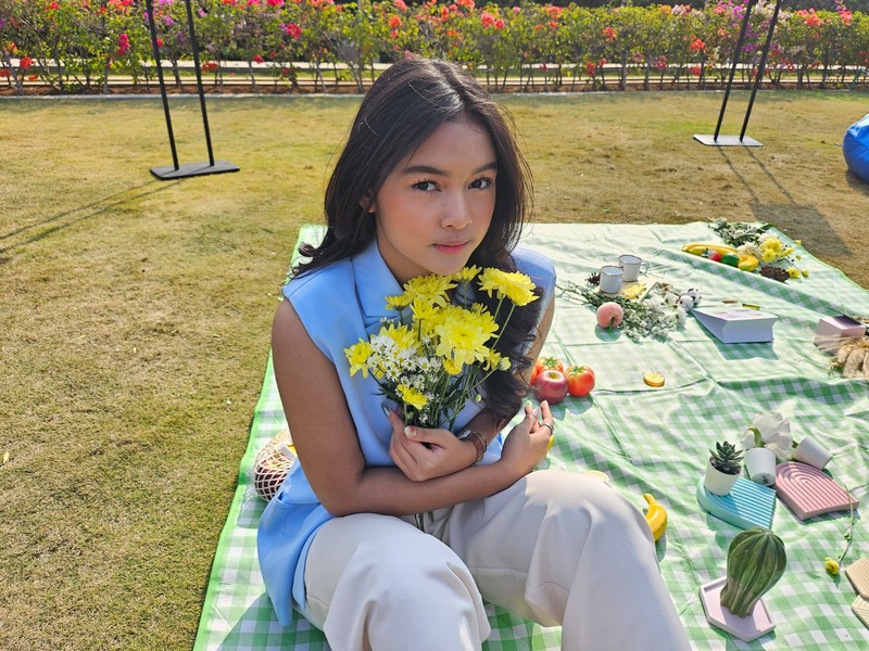 Foto Model Galaxy Z Flip5