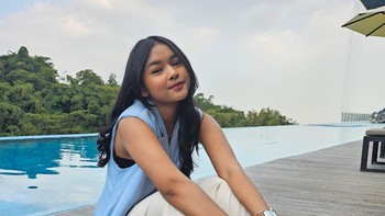 Menggunakan kamera belakang dari Samsung Galaxy Z Flip5. Foto: Aisyah/detikINET