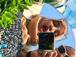 Jepretan Samsung Galaxy Z Flip 5 Dipakai Buat Piknik