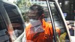 Hasbi Hasan Berompi Tahanan dan Tangan Diborgol