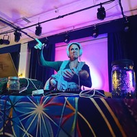 Wanita 24 tahun asal Los Angeles tersebut dikatakan sudah lebih dari 70 kali membawa Naya ke pertunjukkan. Foto: Instagram Heather Christie