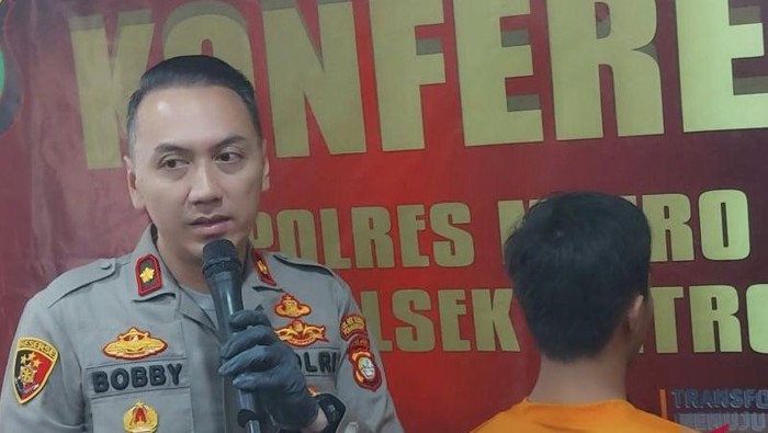 Kapolsek Metro Penjaringan Kompol M Probandono Bobby Danuardi (ANTARA/Abdu Faisal)