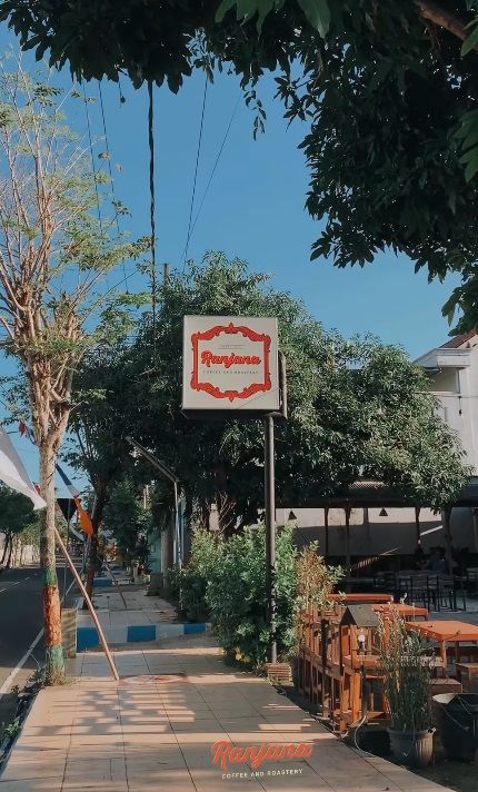 Kedai Kopi Ranjana & Roastery di Pacitan.